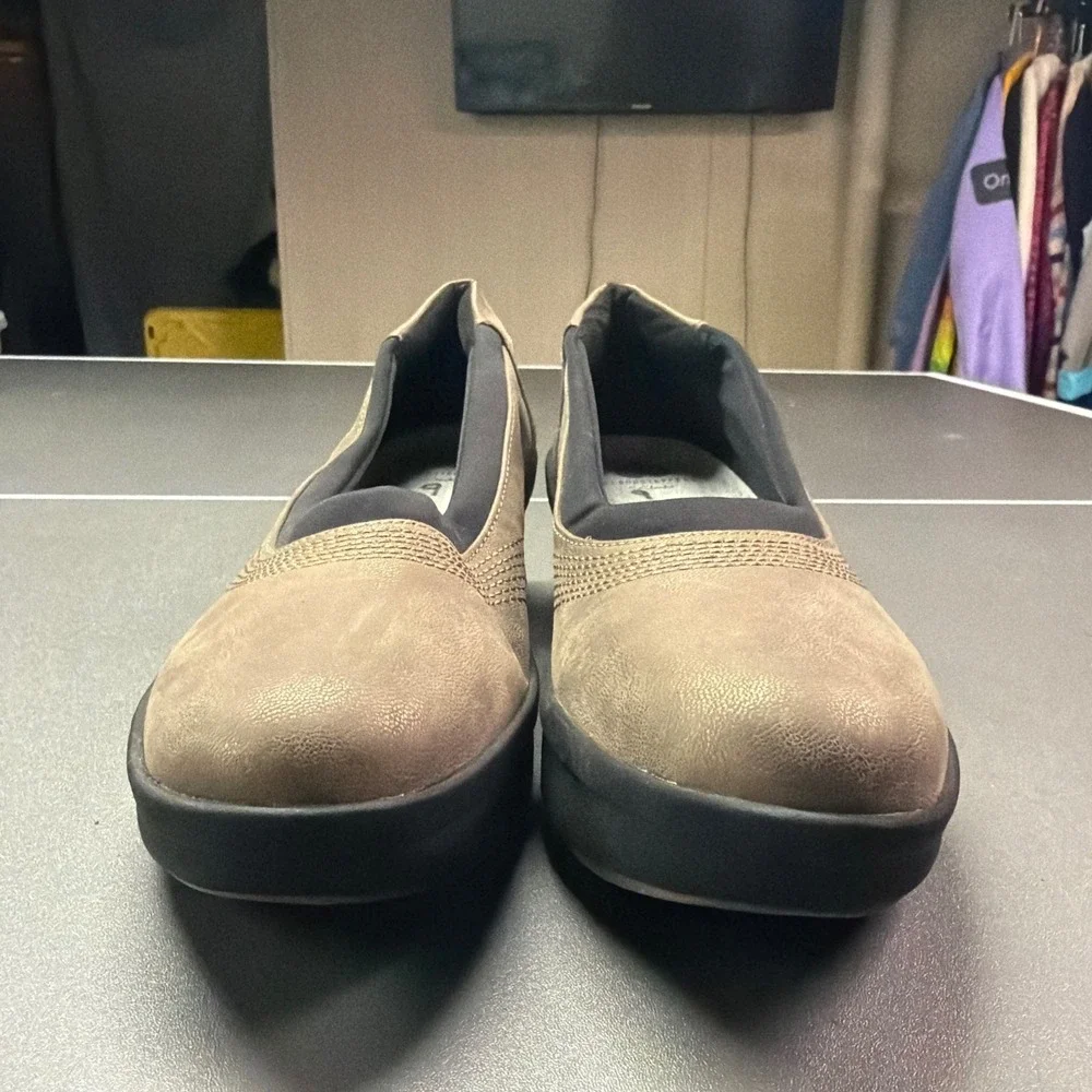Clarks Cloudsteppers Step Rose Sky Pewter Slip On Flats Women's US 9 Wide